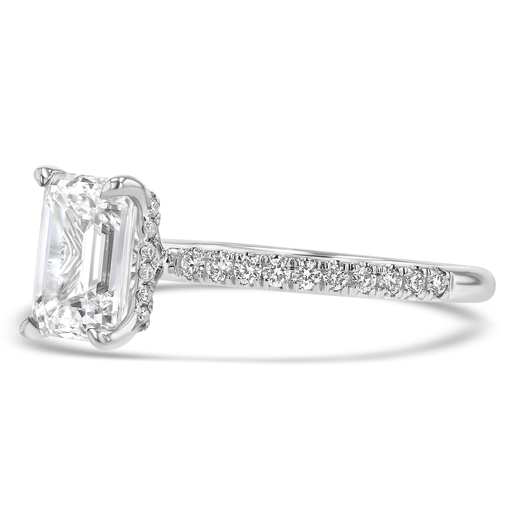 Emerald EVS2 IGI 635486635 SMR01138L 2.24g 0.31ct pave