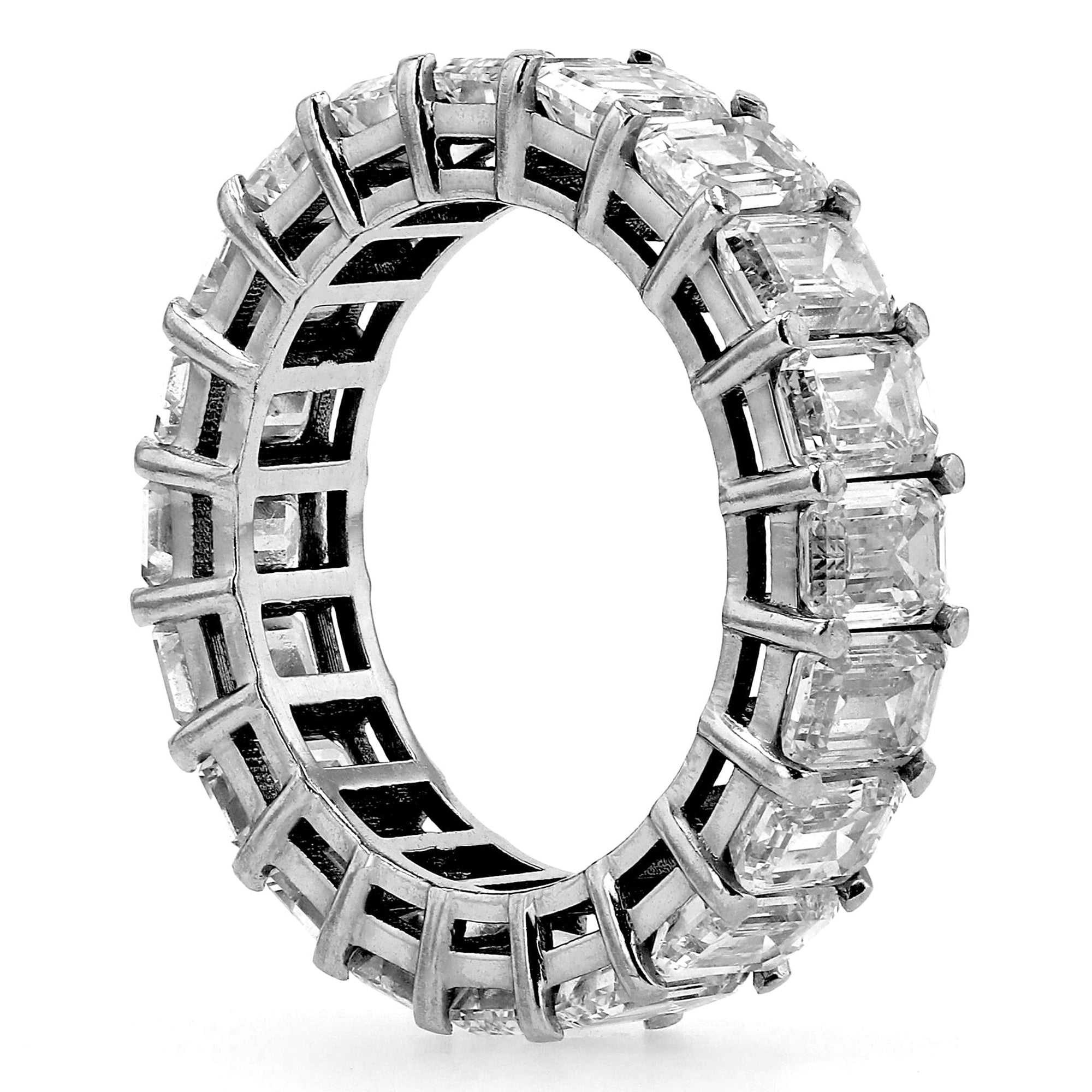 Emerald Eternity Band 7Ct