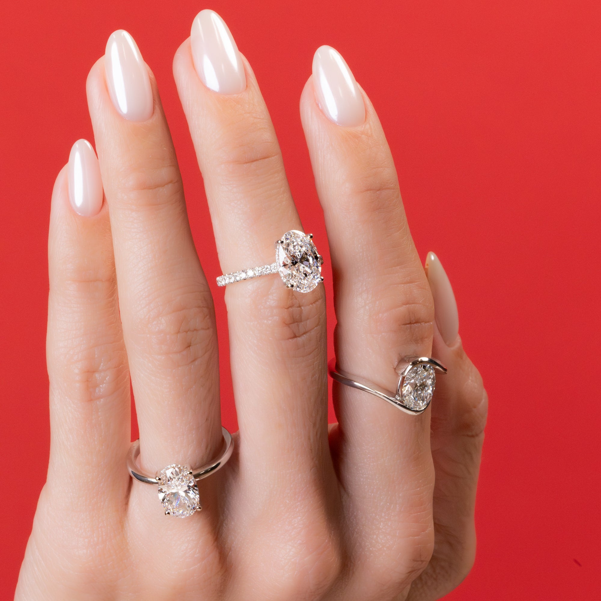 Oval Rounded Spiral Design Ring 2Ct